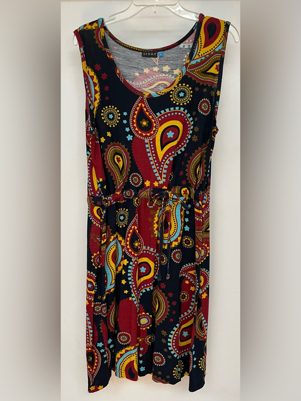 Serra Sleeveless Paisley Black & Red Drawstring Dress